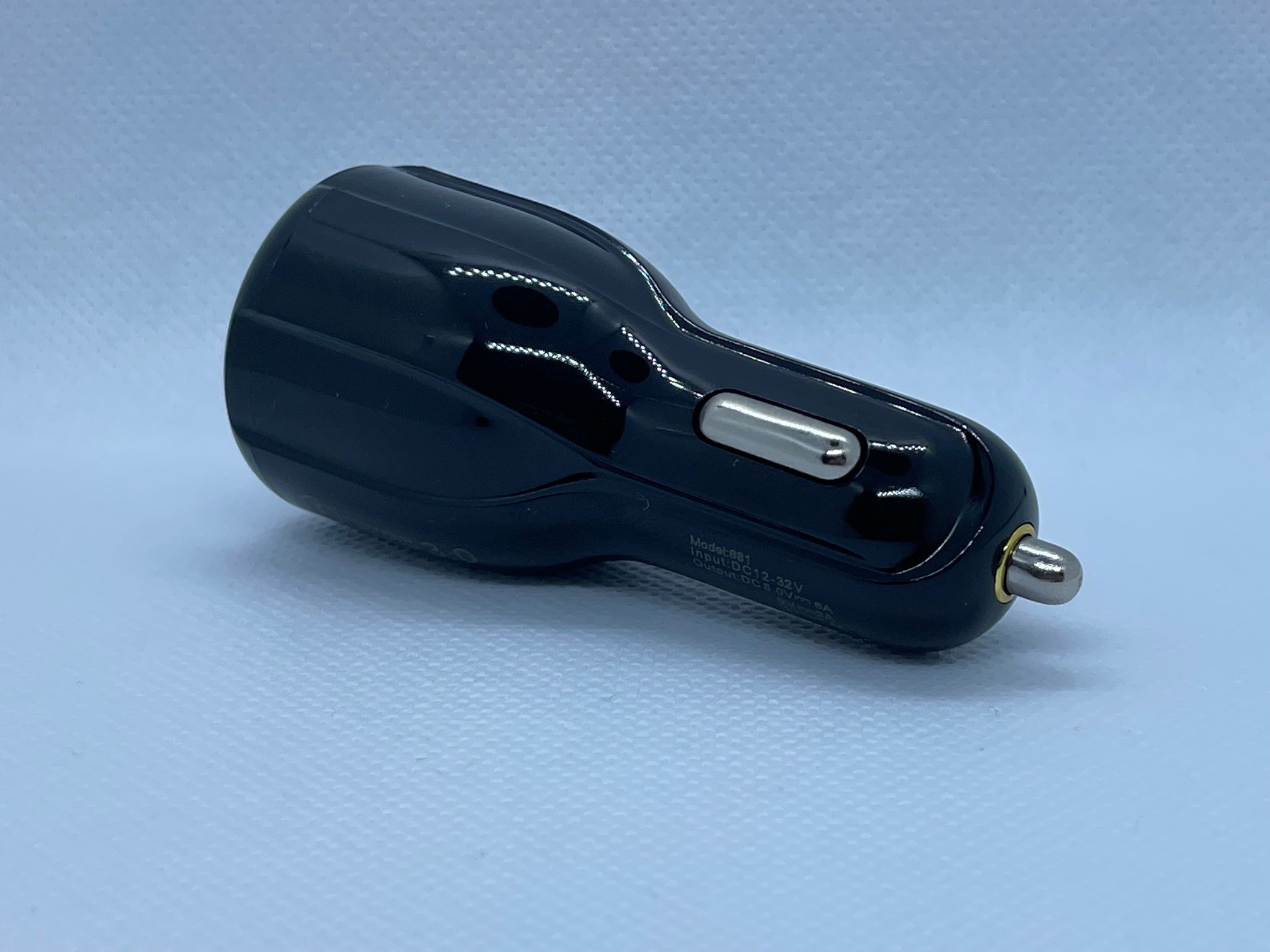 Dual-USB-KFZ-Ladegerät / Twin Power USB-Adapter fürs Auto