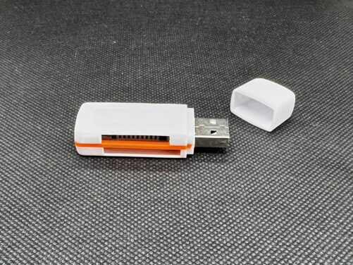 4-in-1 Memory Card Reader USB 2.0